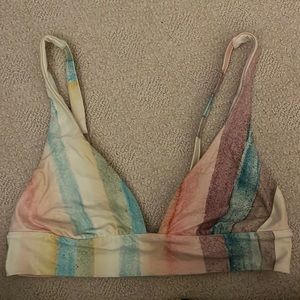 Billabong bikini top